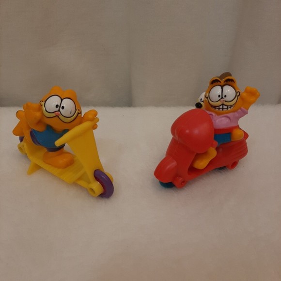 Lot of Vintage Garfield the Cat PVC Toy Figures 1978/1981 Scooters Odie - Picture 1 of 14